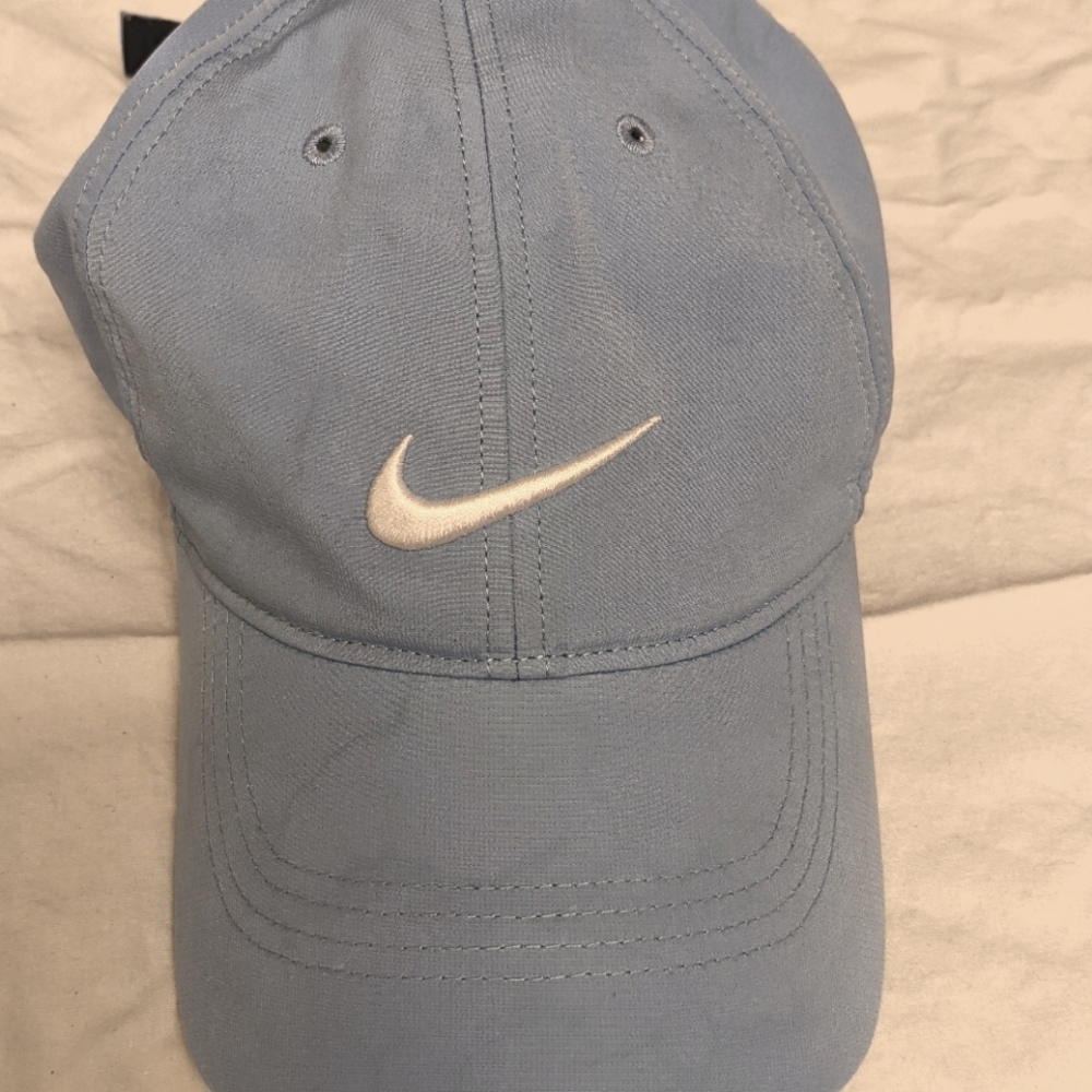 Light blue Nike ball cap